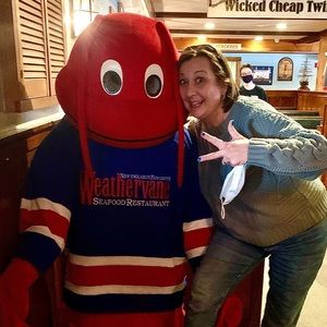 Meet your Posher, Suzanne